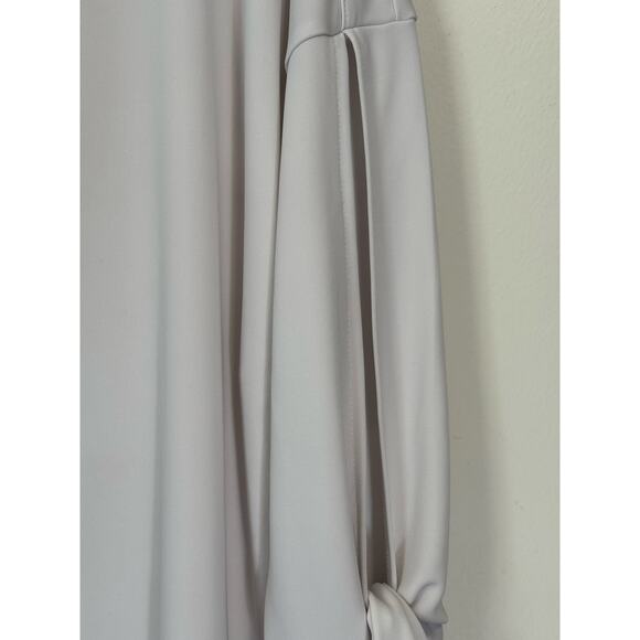 Chicos Easywear 3 light gray 3/4 sleeves with open detailing & tie up cuffs - Picture 7 of 9